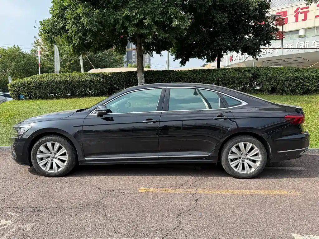 Volkswagen Passat — миниатюра 3
