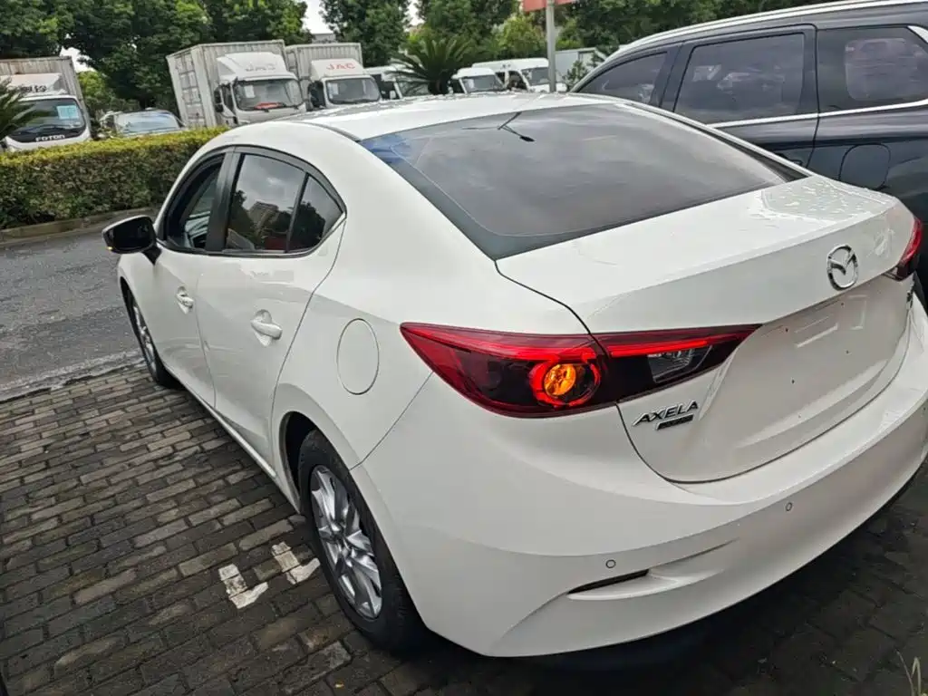 Mazda 3 Axela — миниатюра 5