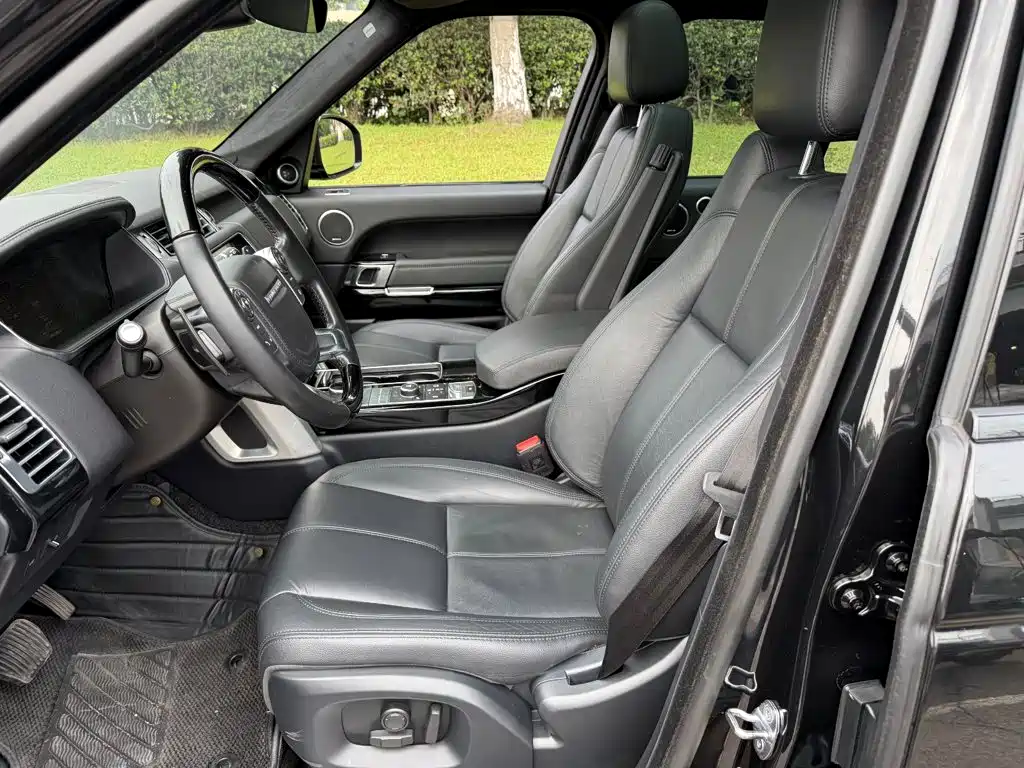 Land Rover Range Rover — миниатюра 8