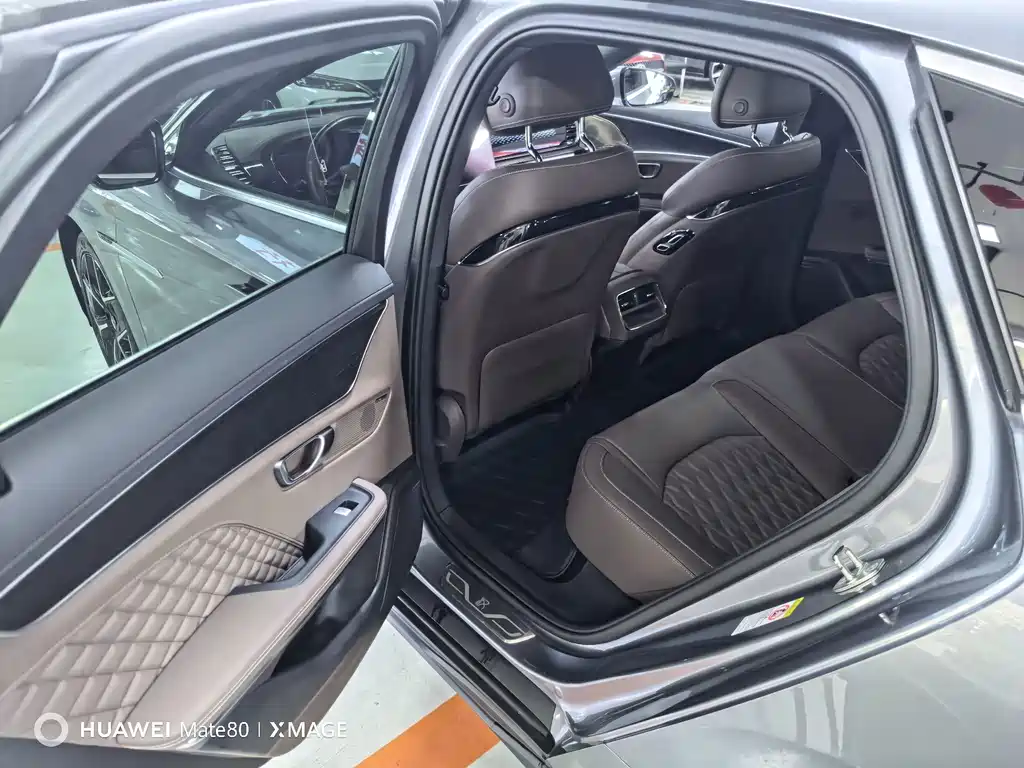 BYD Han — миниатюра 7