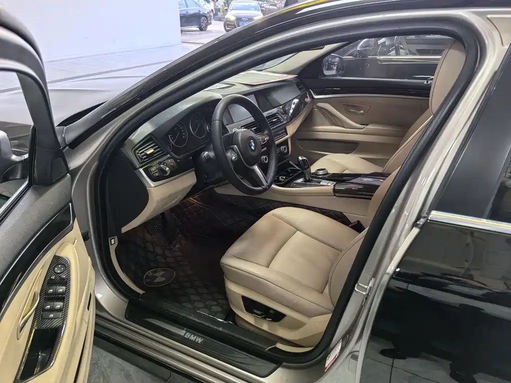 BMW 5 Series (Import) — миниатюра 4