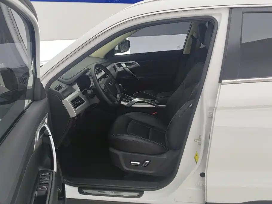 Geely Boyue — миниатюра 9