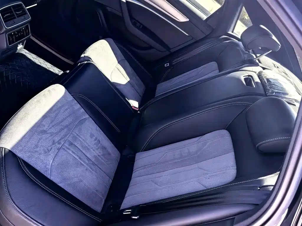 Audi A6L — миниатюра 7