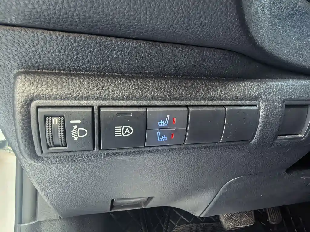 Toyota Corolla — миниатюра 10