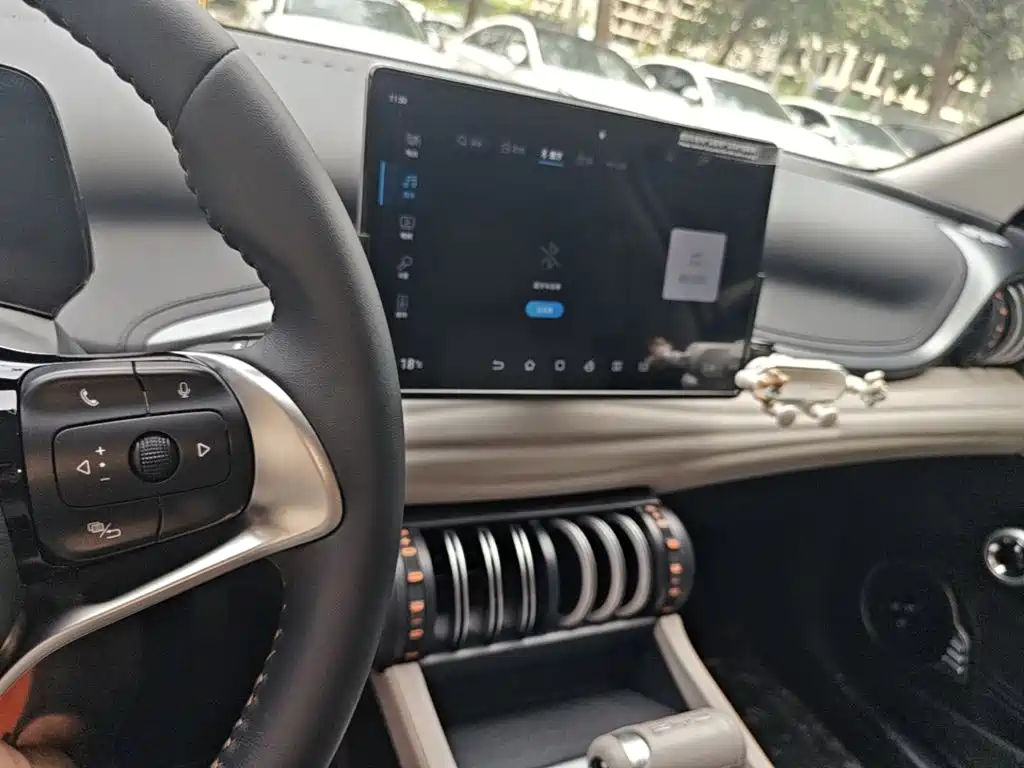 BYD Yuan Plus — миниатюра 10