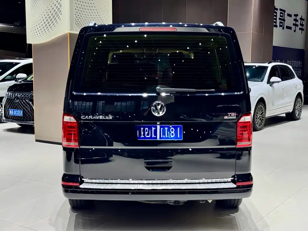 Volkswagen Caravelle — миниатюра 8