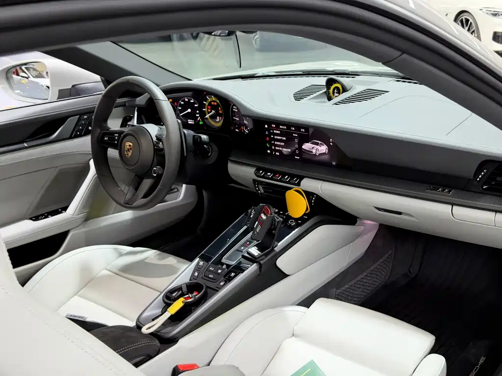 Porsche 911 — миниатюра 4