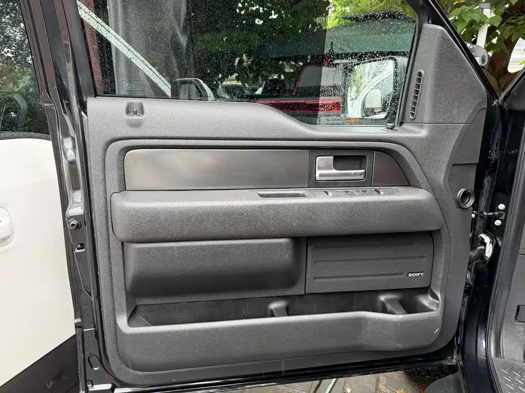 Ford F-150 Raptor — миниатюра 7