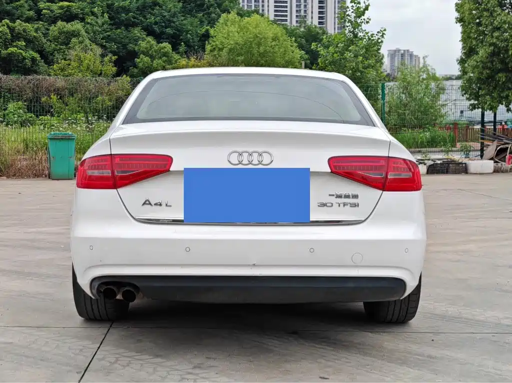Audi A4L — миниатюра 4