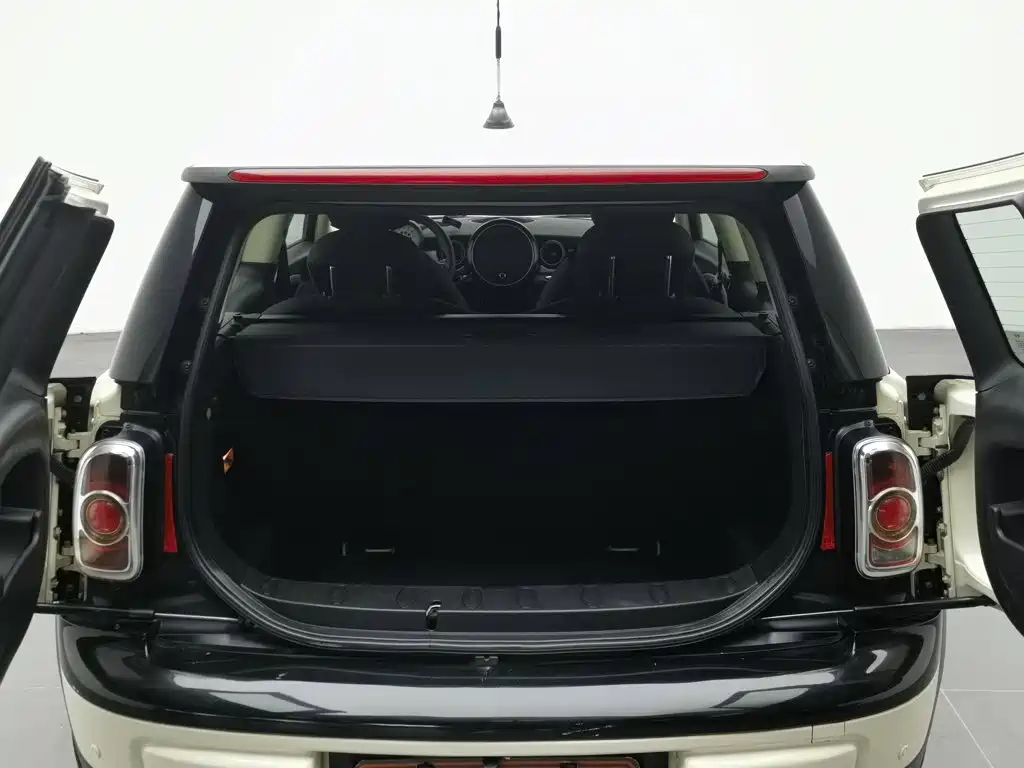 MINI Mini Clubman — миниатюра 16