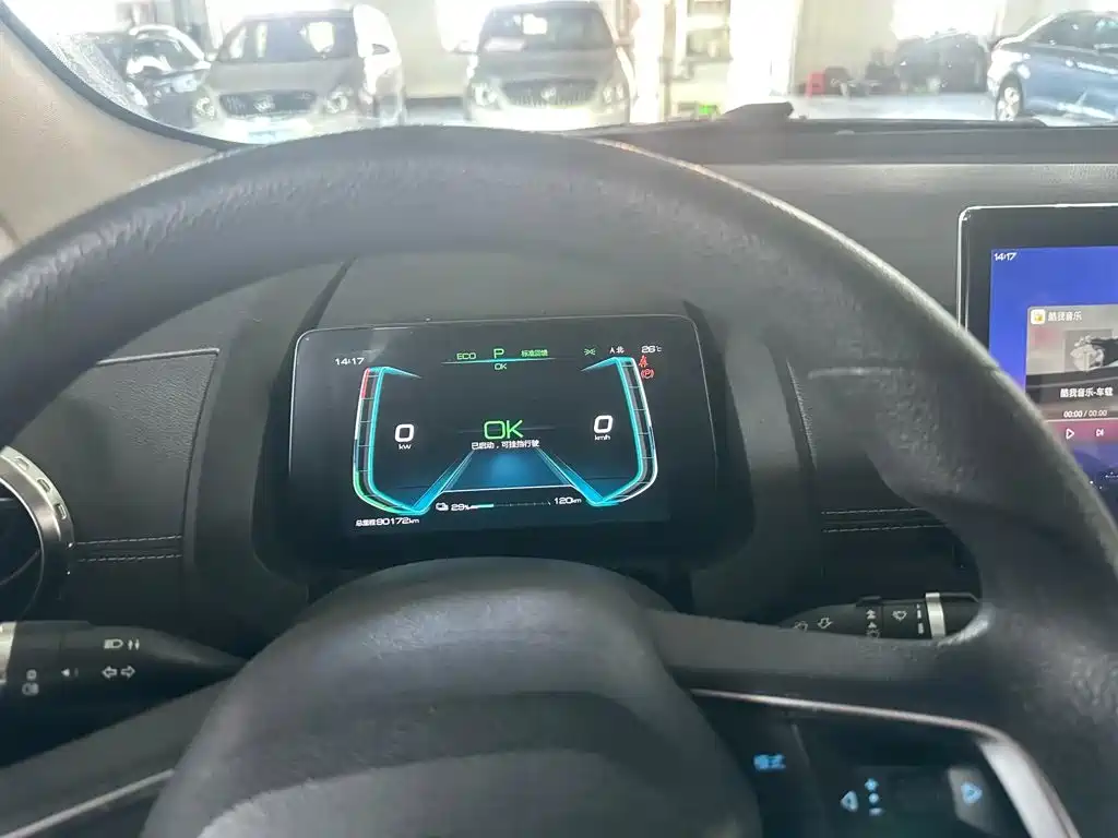 BYD Yuan EV — миниатюра 10