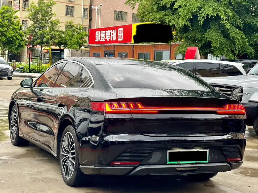 BYD Han — миниатюра 7