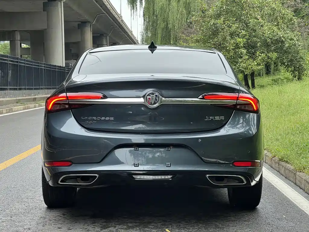 Buick LaCrosse — миниатюра 8