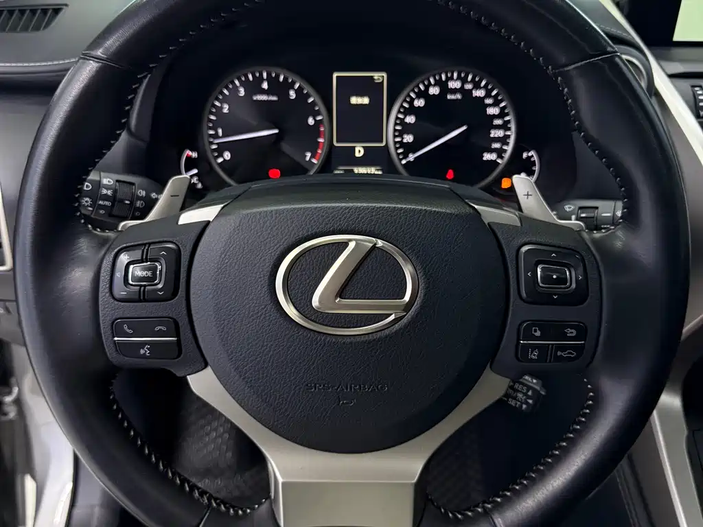 Lexus NX — фотографии объявления, Фото 16