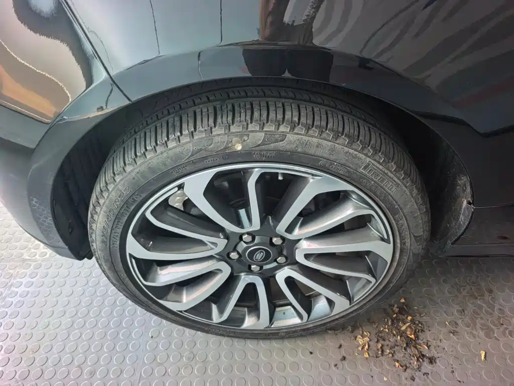 Land Rover Range Rover — миниатюра 3
