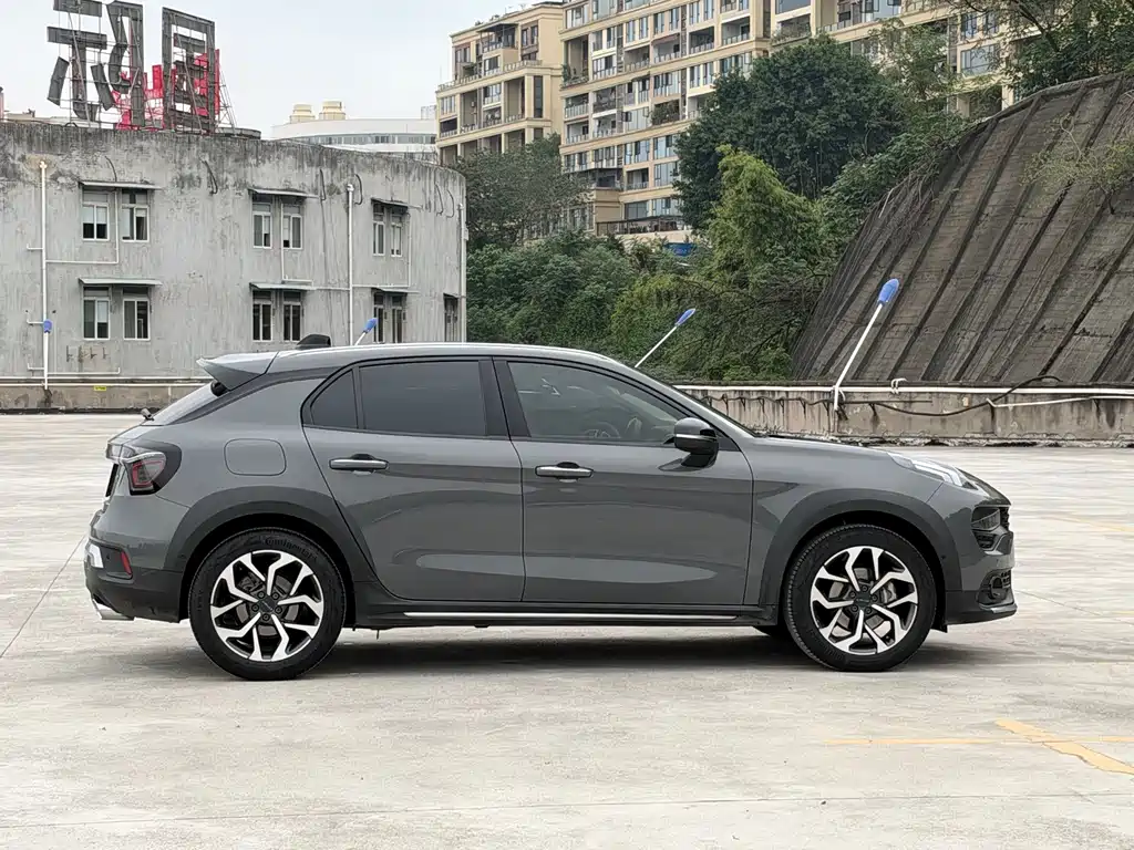 Lynk & Co 02 — миниатюра 13