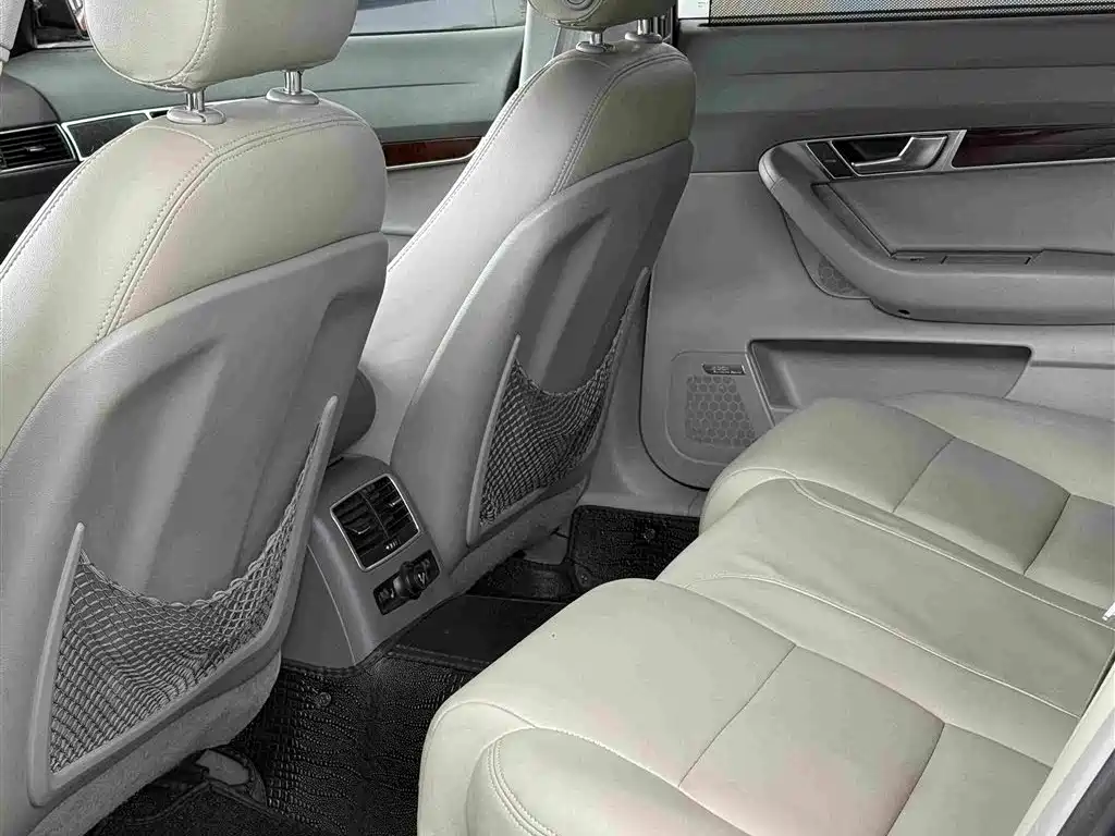 Audi A6L — миниатюра 5