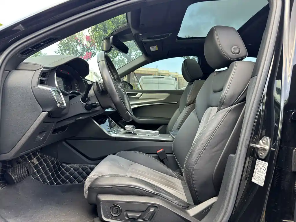 Audi A6L New Energy — миниатюра 8