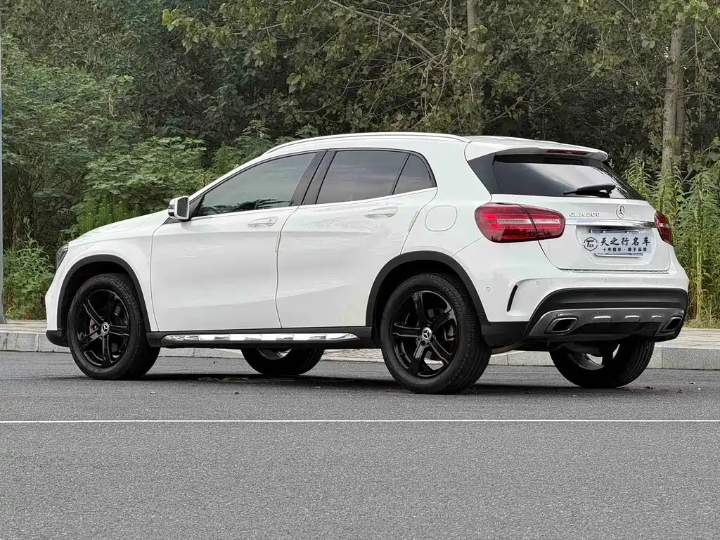 Mercedes-Benz GLA — миниатюра 17