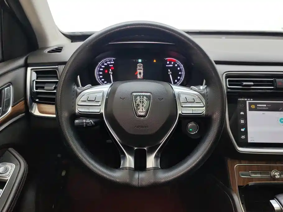 Roewe RX8 — миниатюра 15