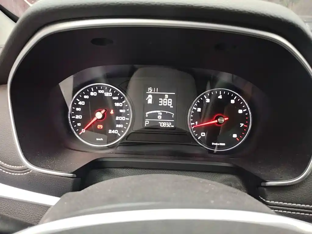 Roewe RX5 — миниатюра 12