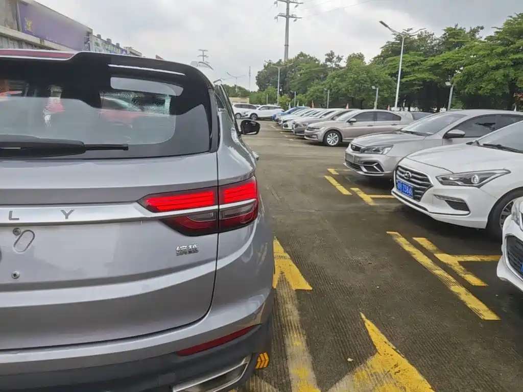 Geely Binyue — миниатюра 8