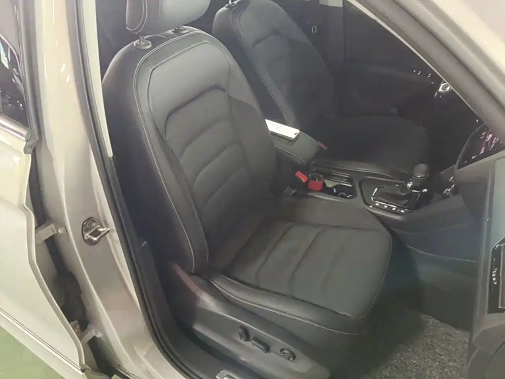 Volkswagen Tiguan L — миниатюра 25
