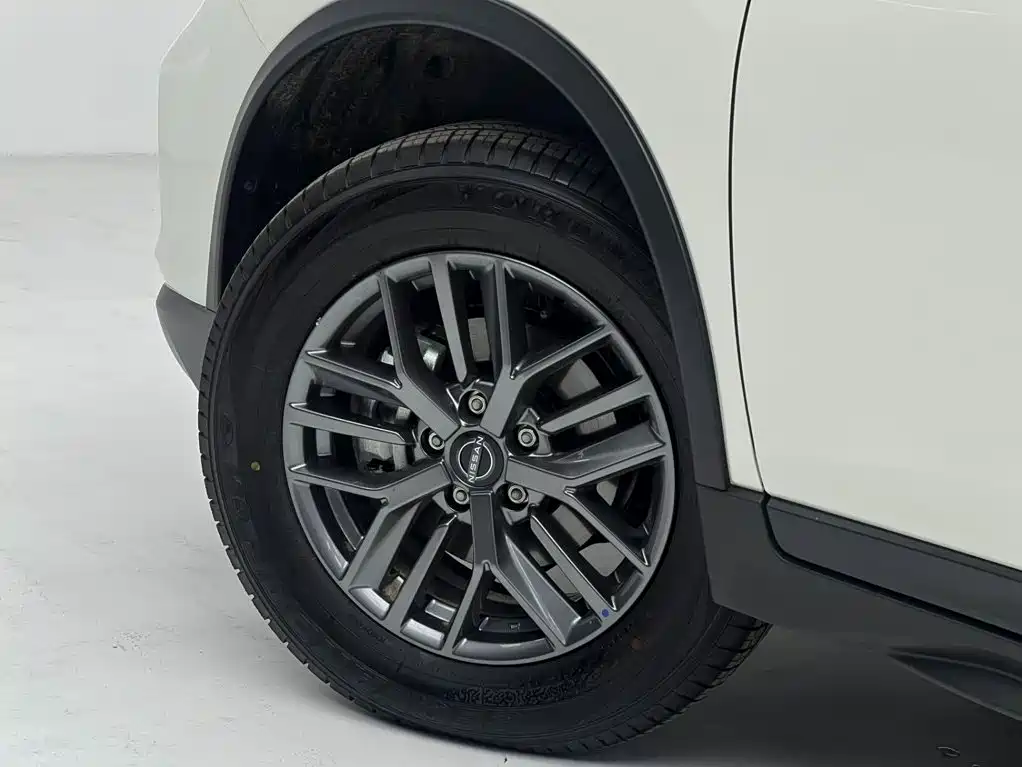 Nissan X-Trail — миниатюра 11