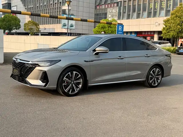 2025 Chery Arrizo 8