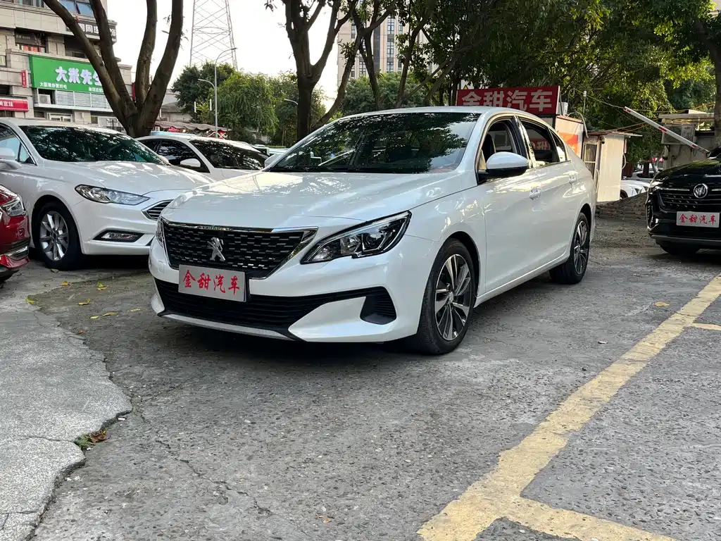 Peugeot 408