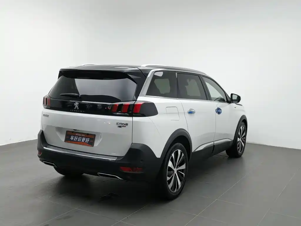 Peugeot 5008 — миниатюра 2
