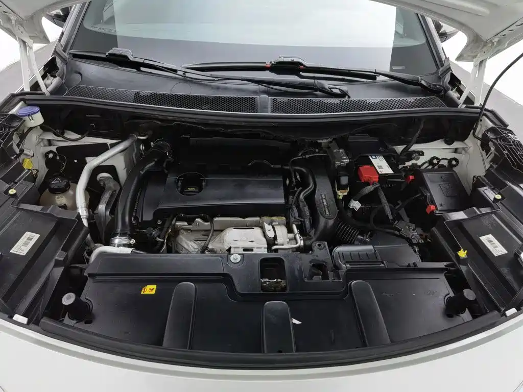 Peugeot 5008 — миниатюра 6