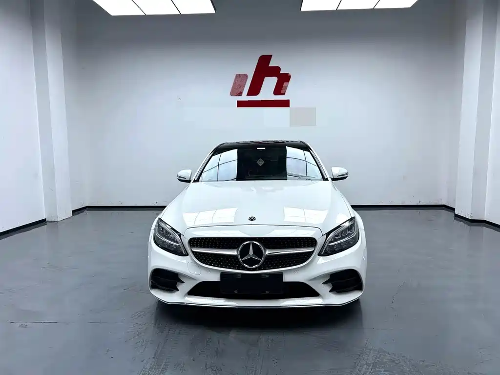 Mercedes-Benz C-Class — миниатюра 2