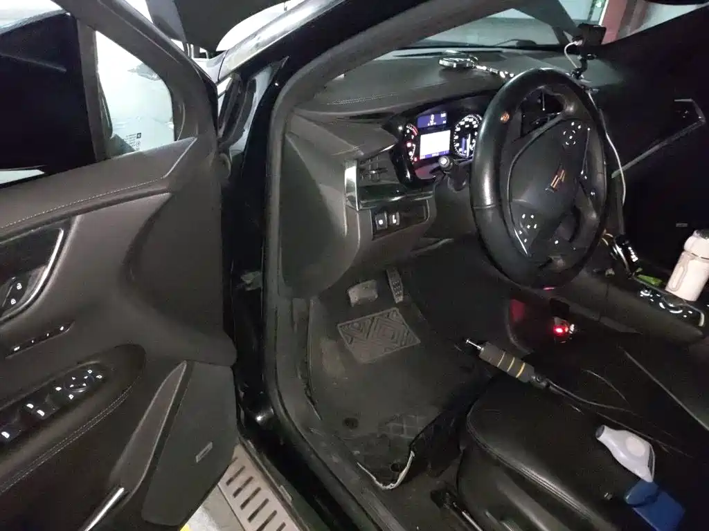 Cadillac XT5 — миниатюра 14
