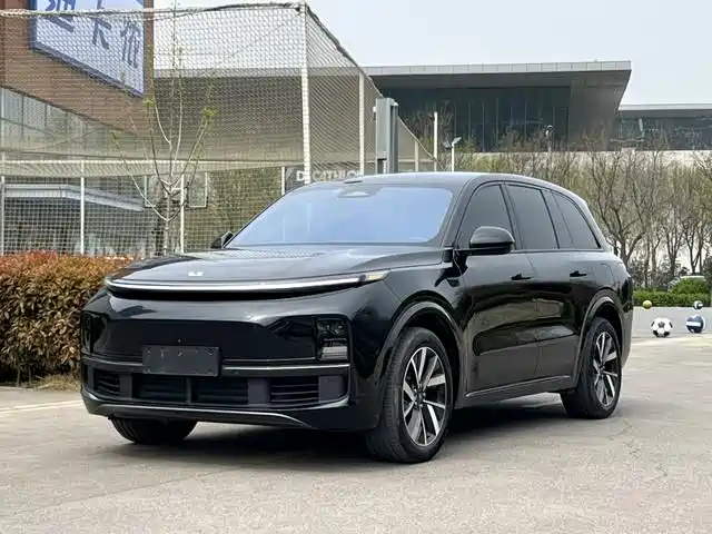 Li Auto Li L8 2024