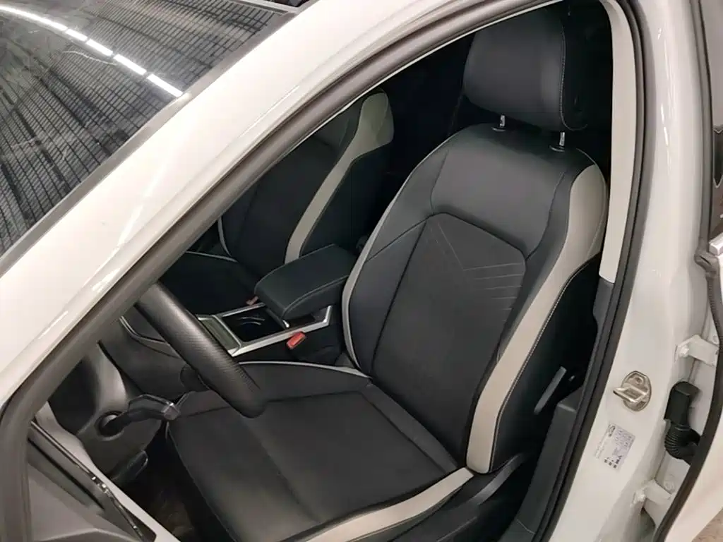 Volkswagen Golf — миниатюра 15