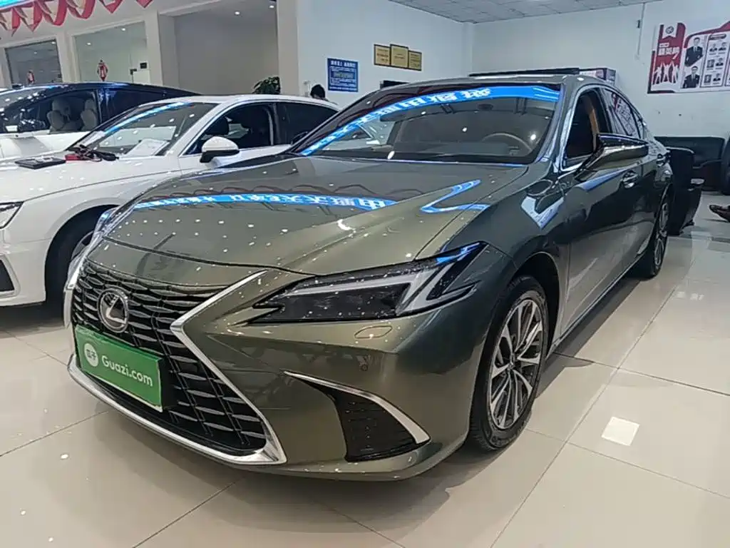 Lexus ES — миниатюра 2