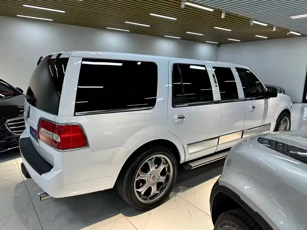 Lincoln Navigator 2005 5.4L