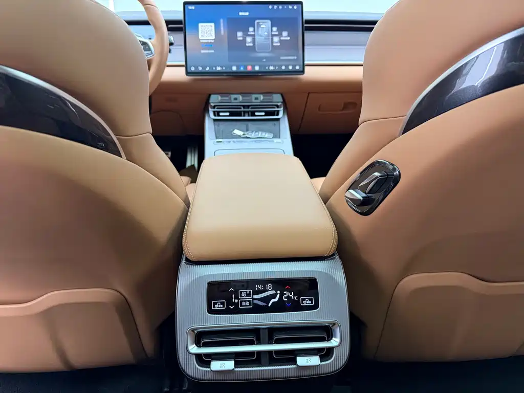 BYD Han L — миниатюра 9