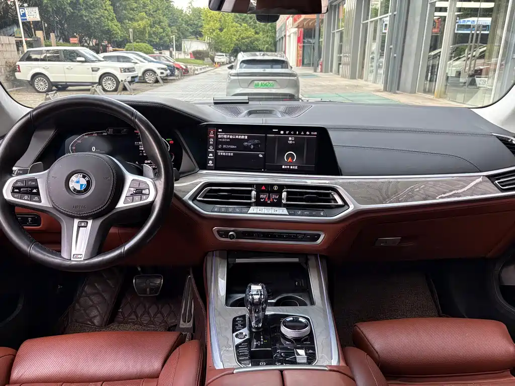 BMW X7 — миниатюра 12