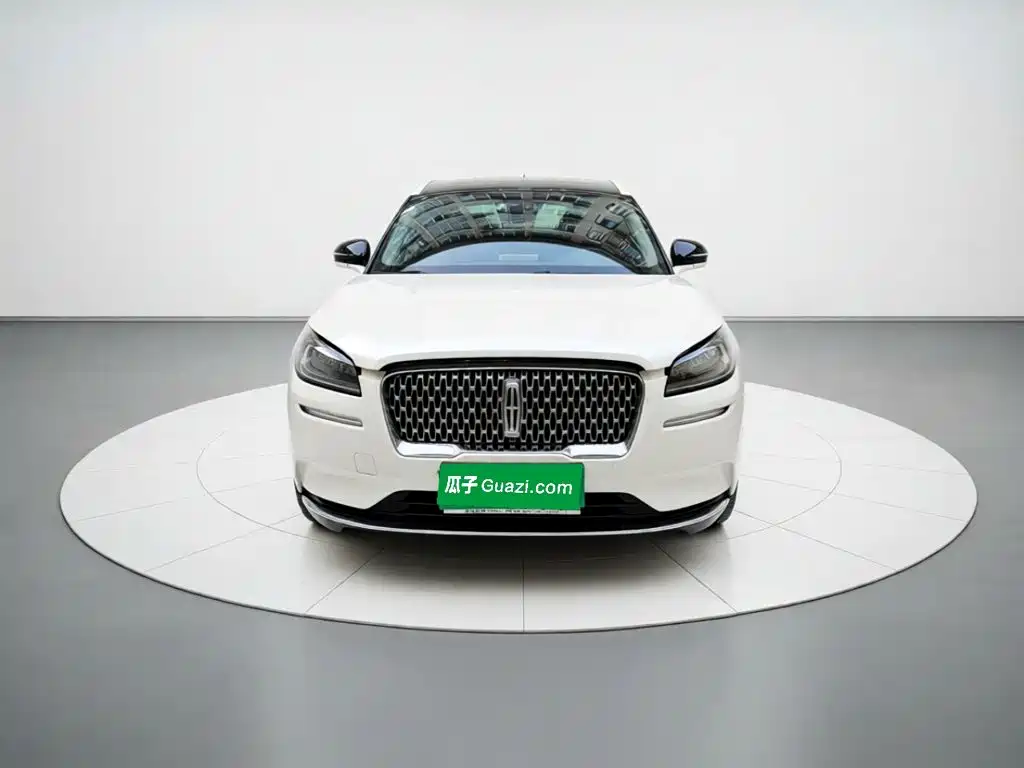 Lincoln Corsair — миниатюра 2