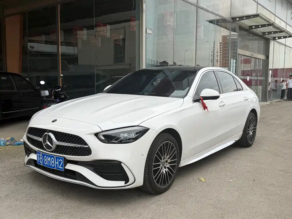 Mercedes-Benz C-Class — миниатюра 2