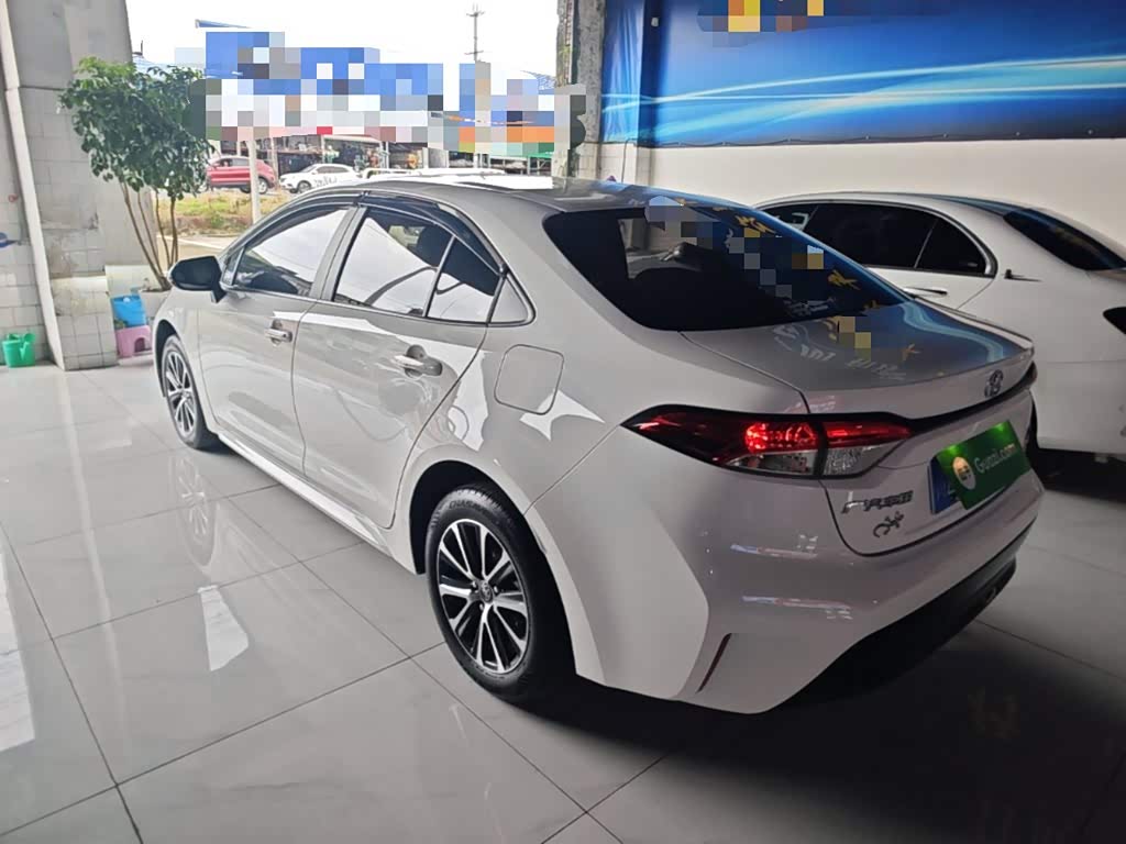 Toyota Levin 1.2 л 2024 г. Белый, пробег 27400 км