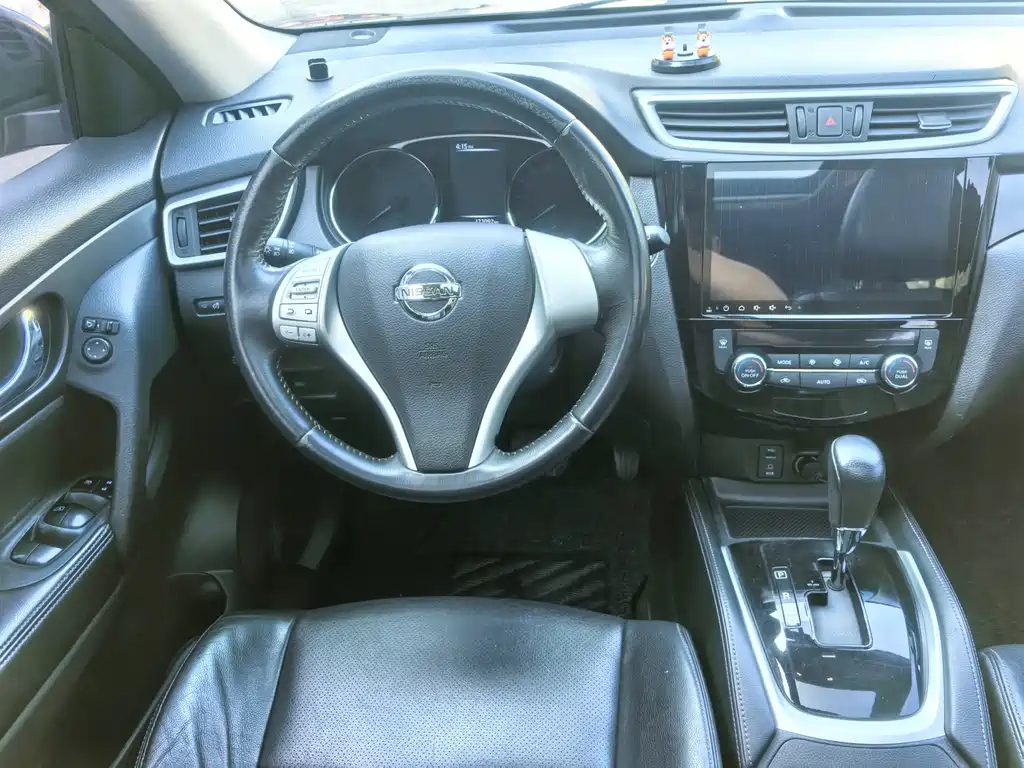 Nissan X-Trail — миниатюра 11