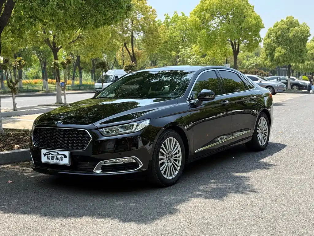Ford Taurus 2017