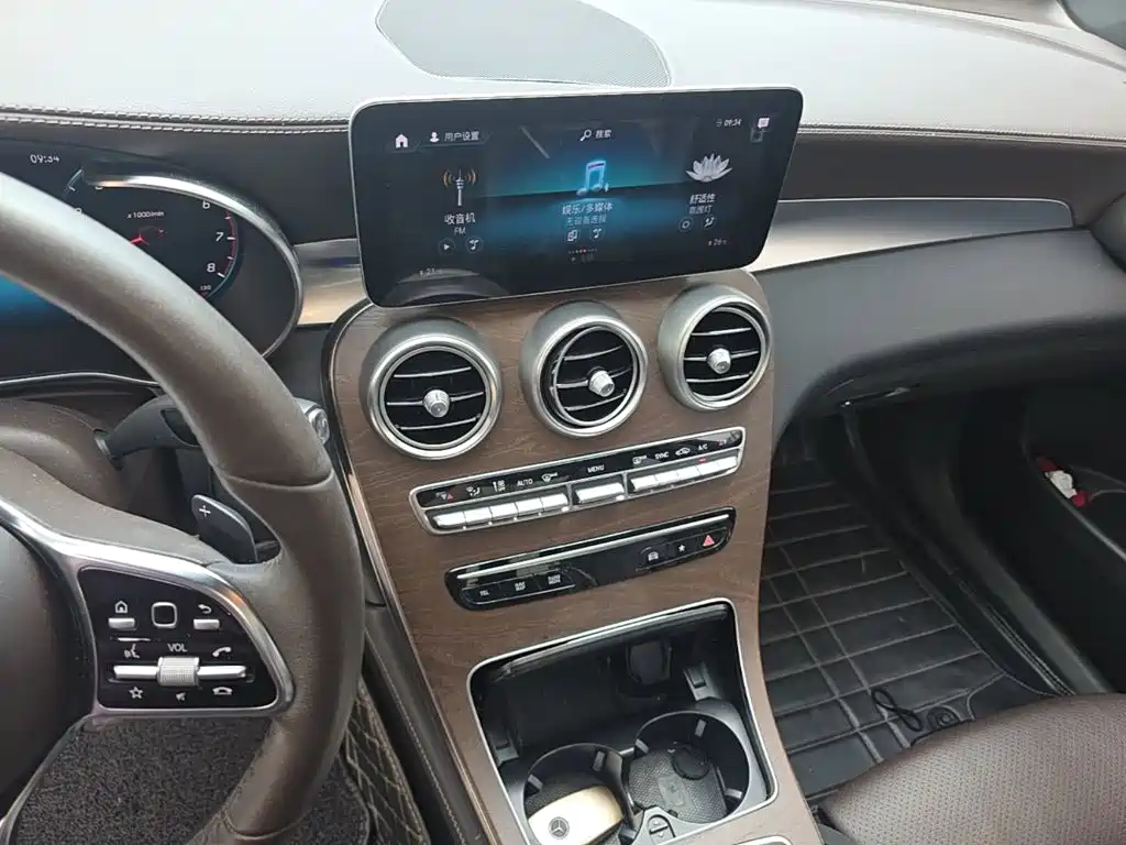 Mercedes-Benz GLC — миниатюра 13