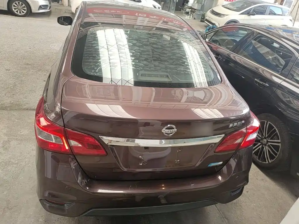 Nissan Sylphy — миниатюра 6