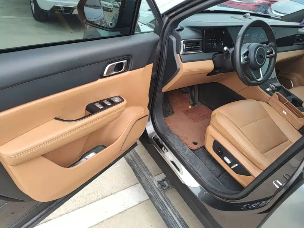 Li Auto Li ONE — миниатюра 16