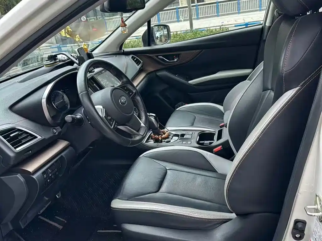 Subaru XV — миниатюра 8