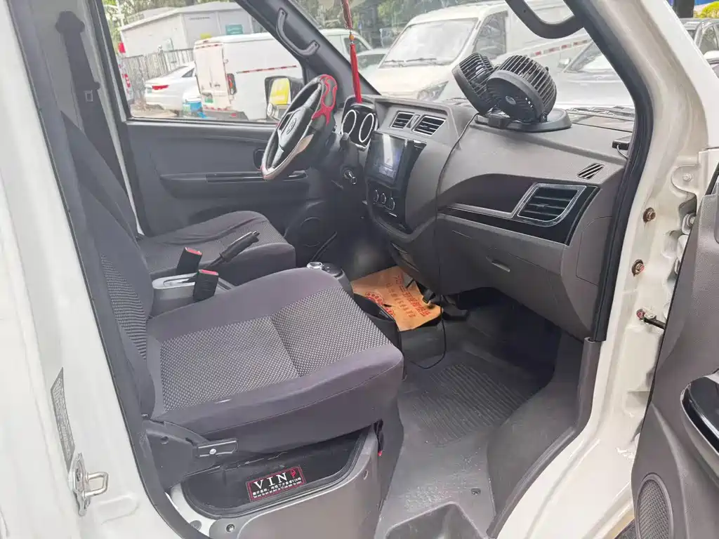 Geely Shuailing — миниатюра 9